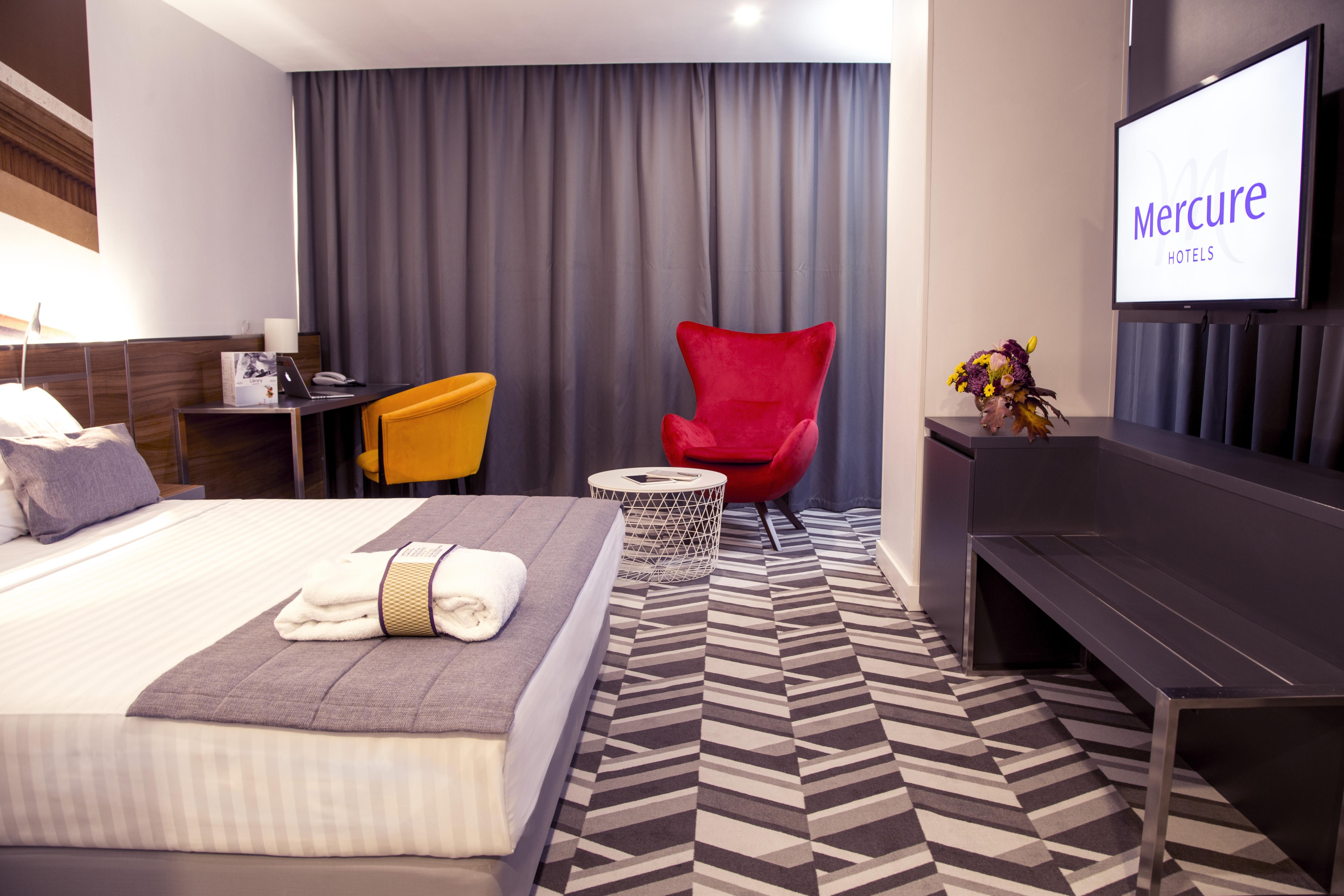เมอร์เคียว บูคาเรสต์ อูนิรี Hotel ภายนอก รูปภาพ