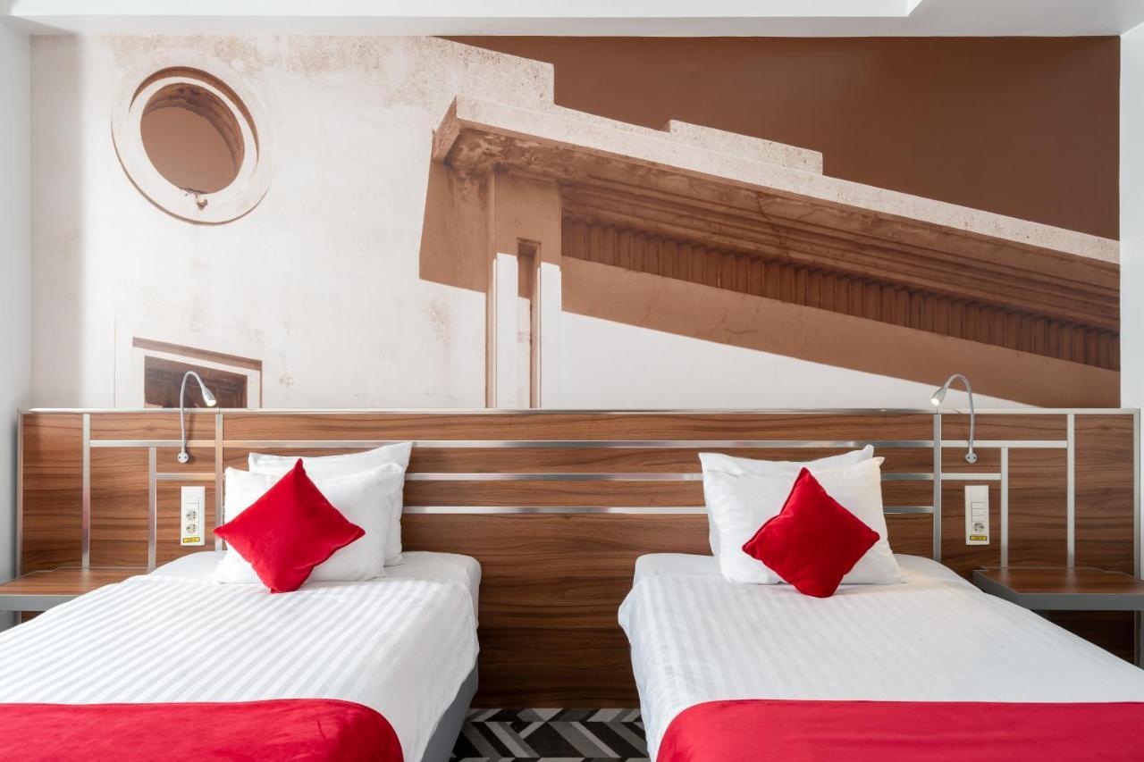 เมอร์เคียว บูคาเรสต์ อูนิรี Hotel ภายนอก รูปภาพ